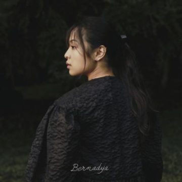 Bernadya - Kata Mereka Ini Berlebihan