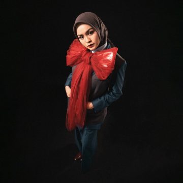 Salma Salsabil - Berharap Pada Timur